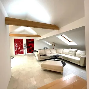 Apartment Undertheroof At