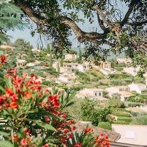 https://village-vacances-le-parc-des-chenes-by-popinns.fr-provencehotel.com