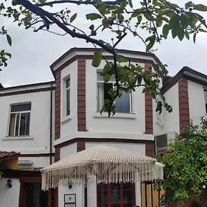  Hostel Oda Hostel Arnavutluk