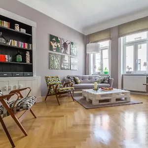 Apartamento Your Abroad