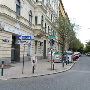 The White Apartament