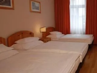 Hotel Caroline Vienna